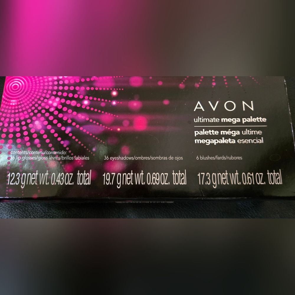HOST PICK 🎉🎊Avon Mega Palette 36 Lip&eye 6blush - Picture 3 of 7